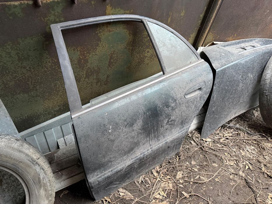 Дверь соната 3 задняя левая