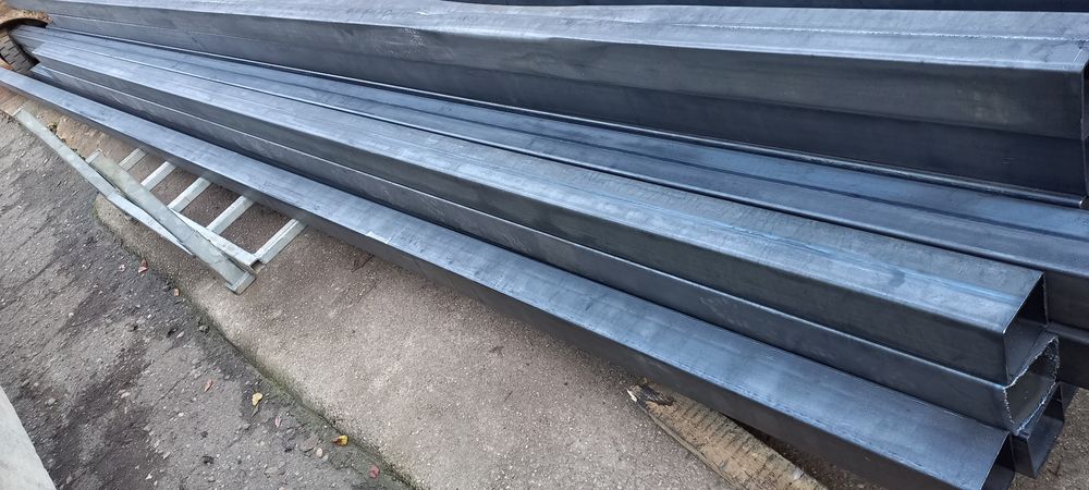 Черни профили 100х100х3, 6 метра дължина.