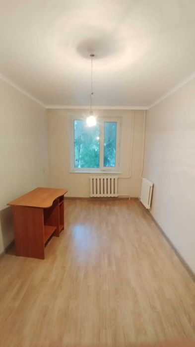 Продажа квартиры 2 комнатная, самал дом 2
