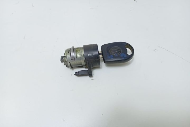 Contact cu cheie Volkswagen VW Bora prima generatie seria