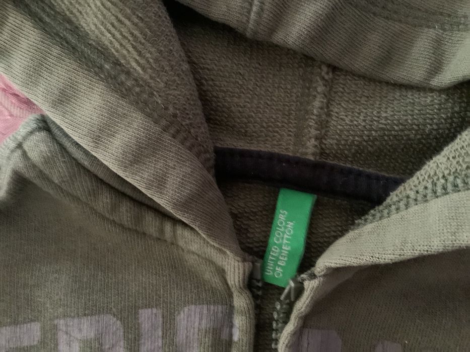 Детски суетшърт Бенетон за 2 годишни. Марка Benetton