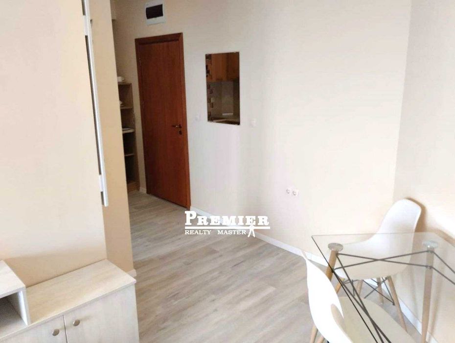 Продава се Двустаен апартамент в к.к. Слънчев бряг - 59 кв.м за 1111 €/кв.м - Снимка #2