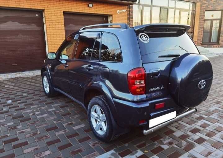 Продаю Toyota Rav 4