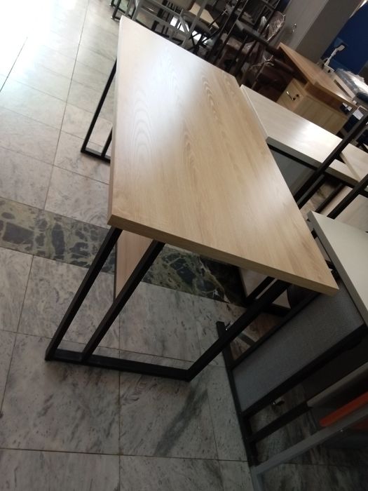 Kampyuter uchun stol