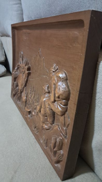 Tablou sculptat in lemn