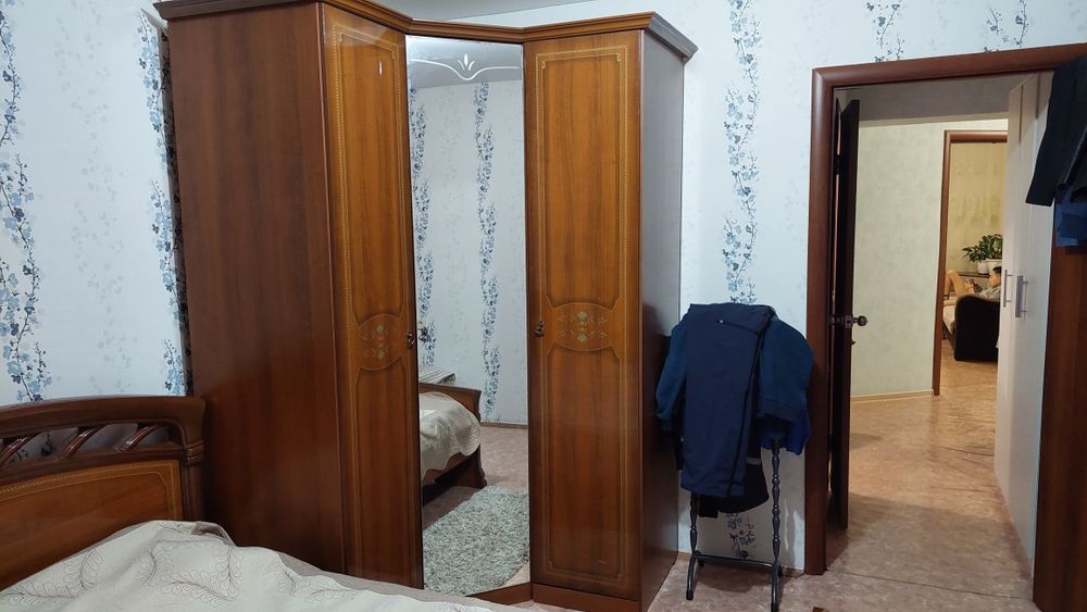 Кровь 2х спалка шкаф тумбочка