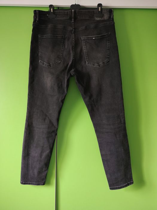 Blugi bărbat mărimea 46, Pull&Bear