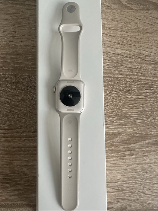 Apple Watch SE (2nd Gen) 40mm Model A2722