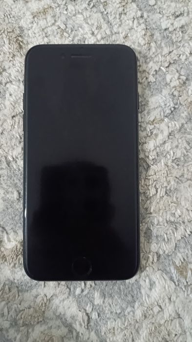 Айфон 7  32 гб.