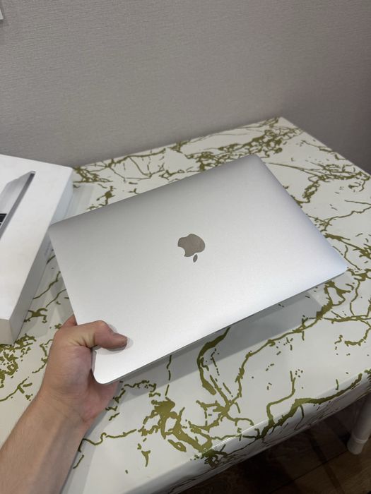 Макбук про 2017 retina