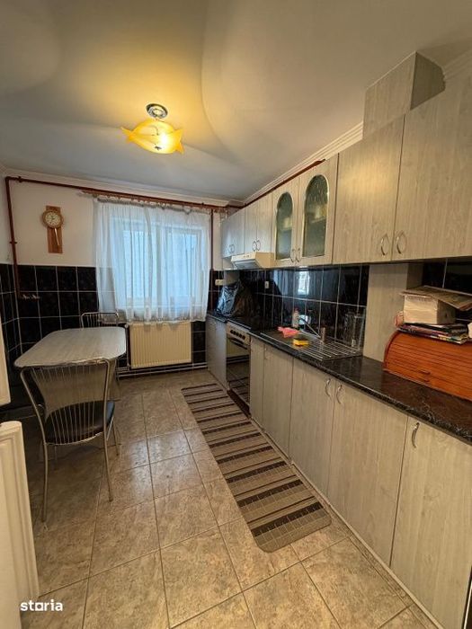 Apartament 4 camere. etj 2, Radauti — fotografia 1