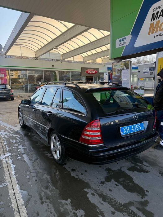 Мерцедес Mercedes Benz C320 C- Class