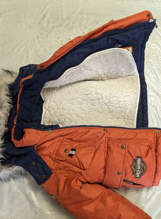 Продается зимняя куртка с комбинезоном