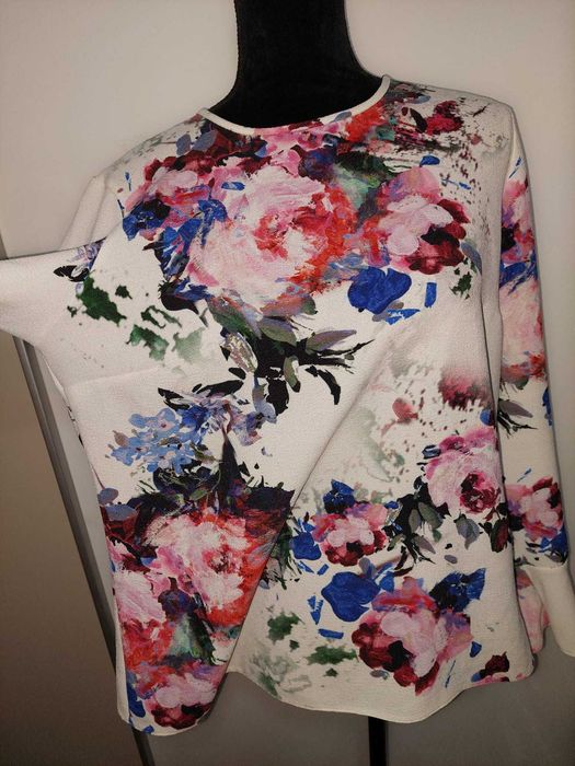 Bluza SUPERBA imprimeu floral alba cu inprimeu colorat marime mare