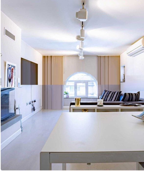 Дава се под наем Тристаен апартамент в София, Зона Б-18 - 120 кв.м за 1300 € - Снимка #1