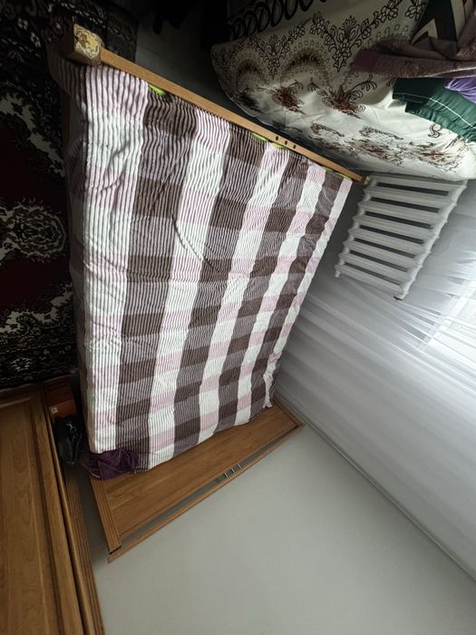 Продам спальный гарнитур