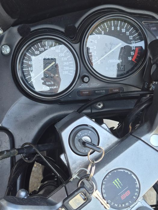 Kawasaki ZZR  600