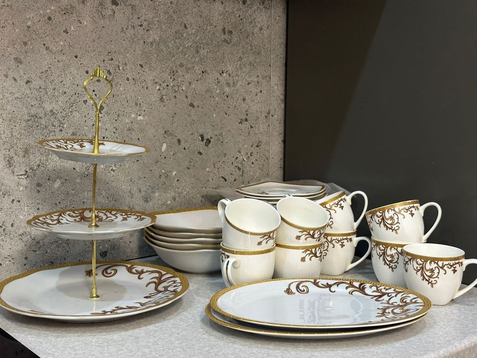 Сервиз столовый,набор посуды