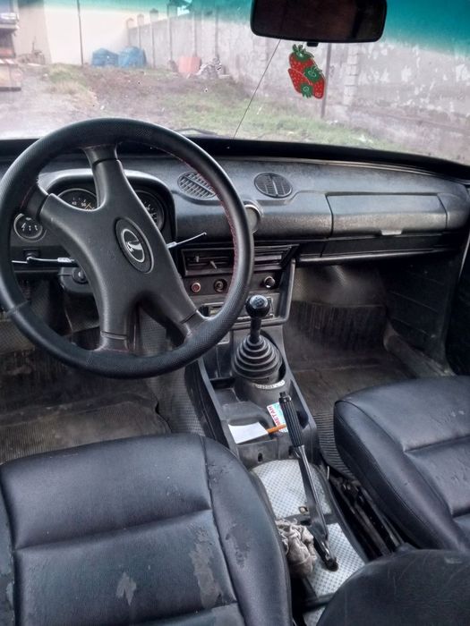 Vaz 21 06 Sotiladi