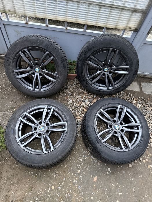 Jante BMW R17 5x120 et 30 anvelope all season