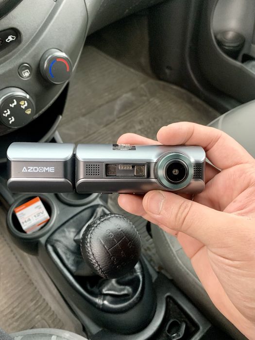 Видеорегистратор AZDOME M550 3-канальный. Оригинал.