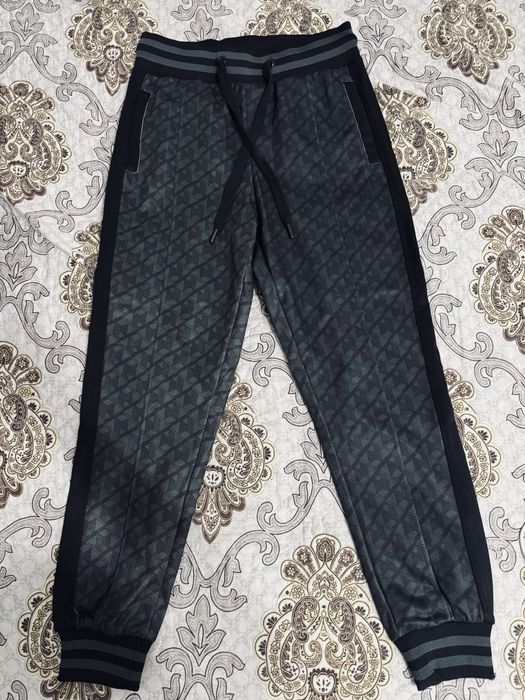 штаны Astro и Серые штаны Cartelo