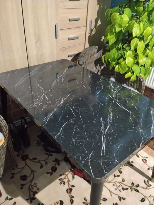 Vând masă sufragerie sau bucătărie