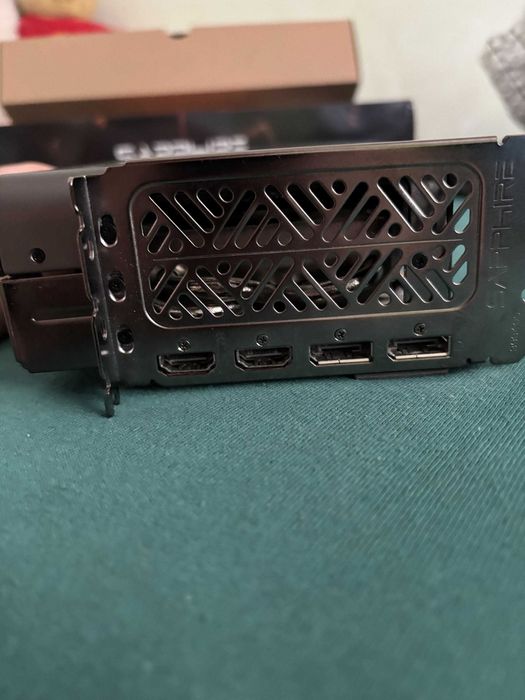 RX 7800XT Sapphire In Garantie
