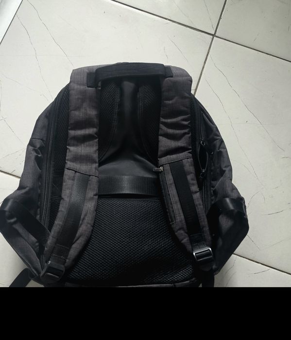 Rucsac laptop antifurt, maxim 15.6", cu port USB de incarcare, Negru