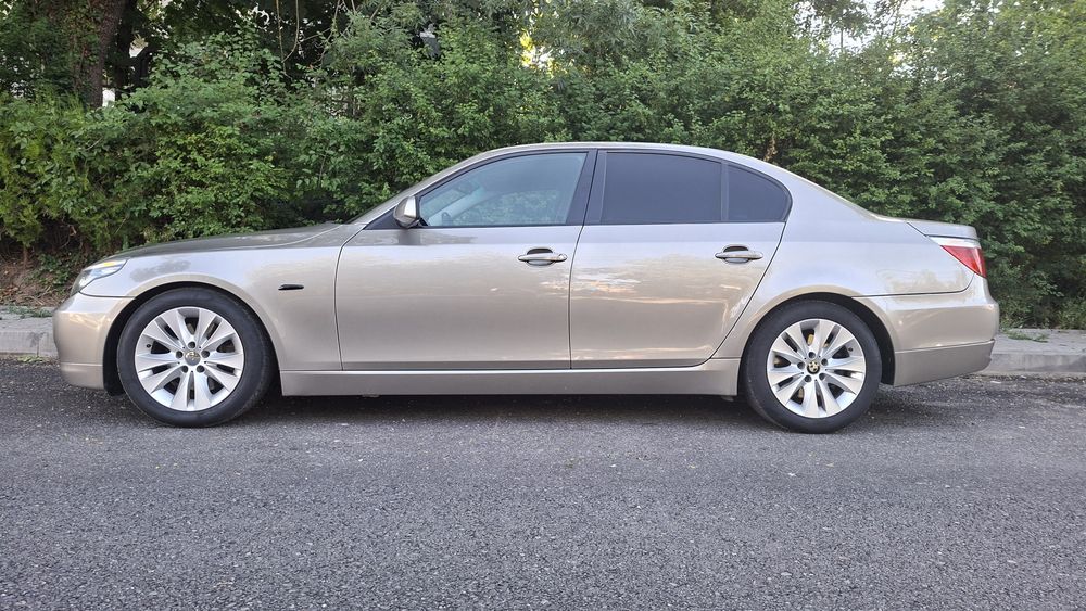 Bmw e60 520d edition exclusive.  Automată 177cp euro5