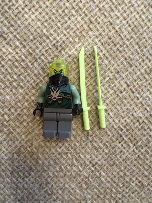 рядък лот от 6 LEGO фигурки