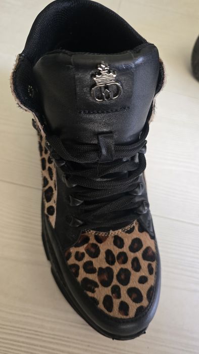 Боти , ботуши на Дарис