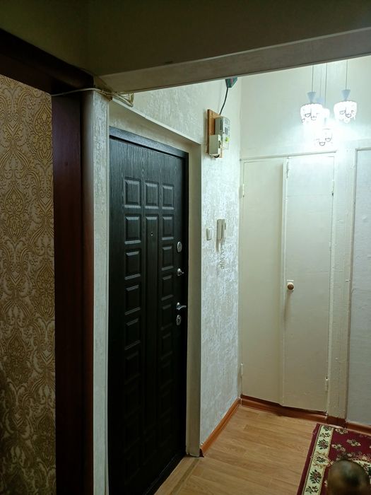 Продам квартиру двухкомнатную