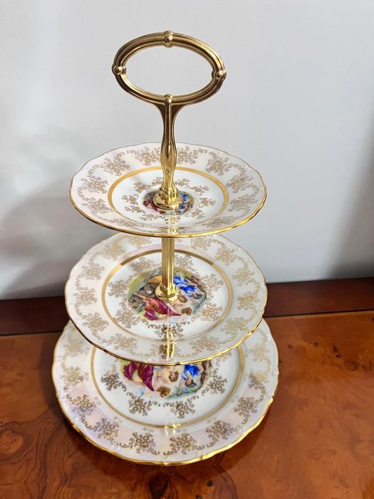 **Мадонна**/////