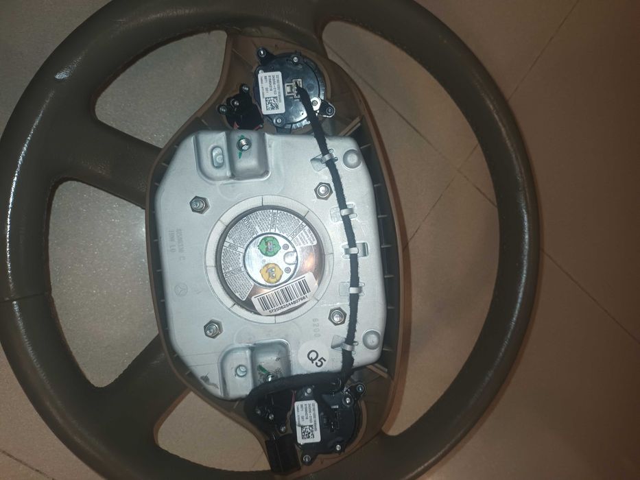 Волан mercedes w 221