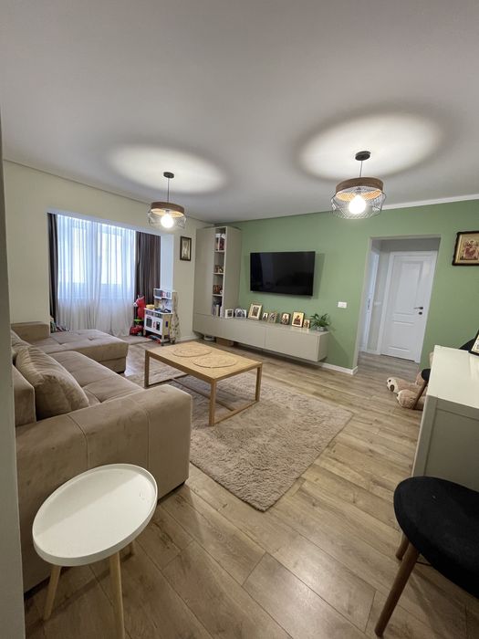 Vand apartament cu 2 camere situat pe Strada 2 Graniceri