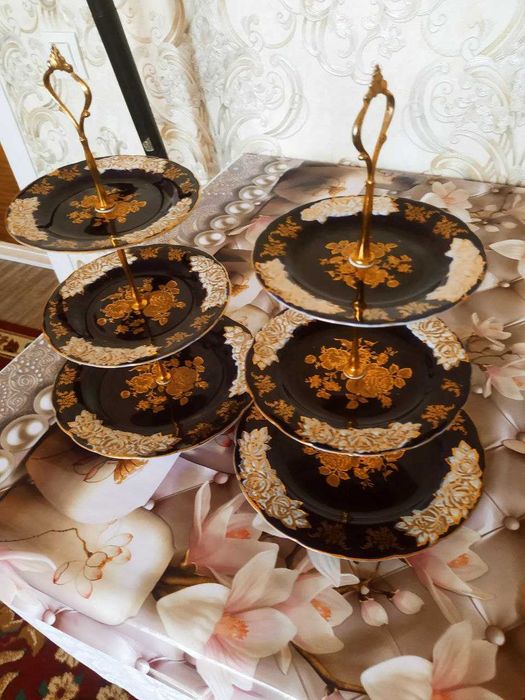 Багима, Этажерка и Тарелка