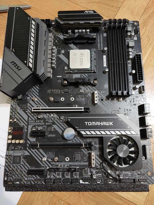 AMD Ryzen 9 5950X + MSI X570 Tomahawk Wi-Fi