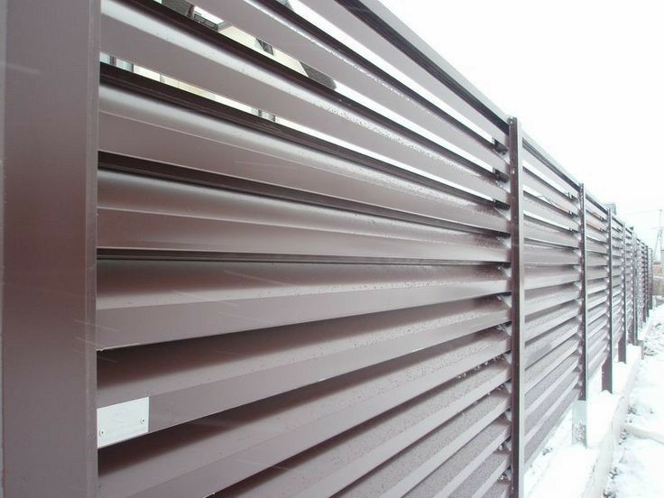 Металлический жалюзи забор