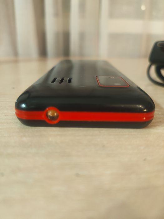 Продам телефон TEXET