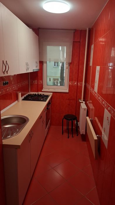 Închiriez apartament 2 camere  L Tei