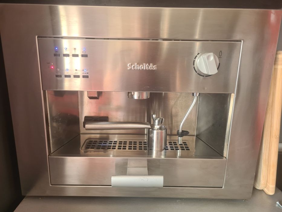 Кафемашина за вграждане Scoltes