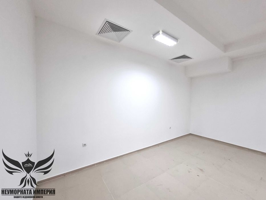 Под наем ново помещение 61кв. в гр.Асеновград топ център