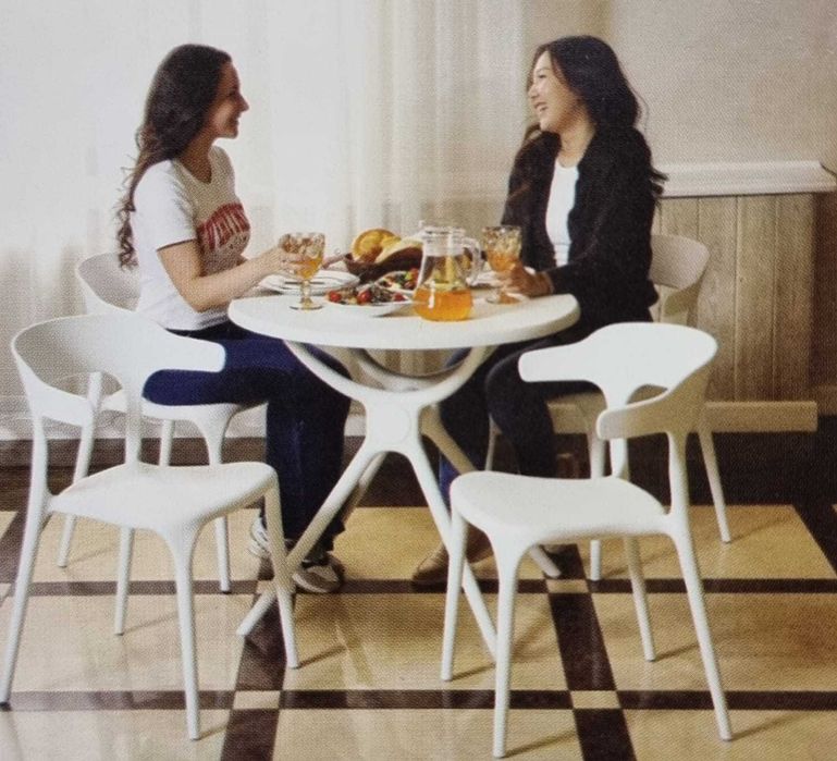 Стул пластиковый "ОПЕРА "