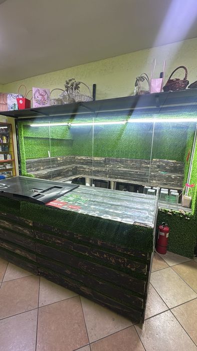 Магазин цветов сдам