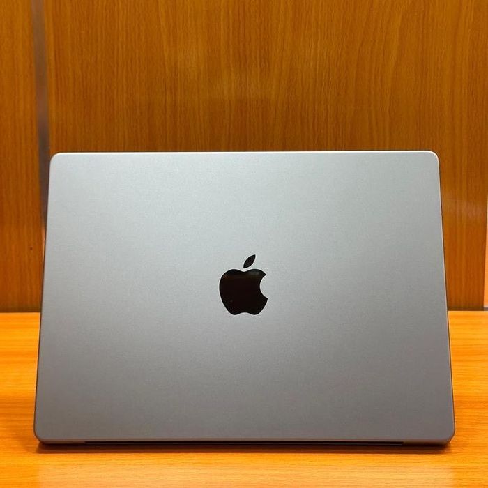 Macbook pro m1 pro 32/512 100% 8 ta sikl full yangi ochilgan super mac