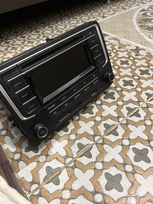 штатный магнитофон