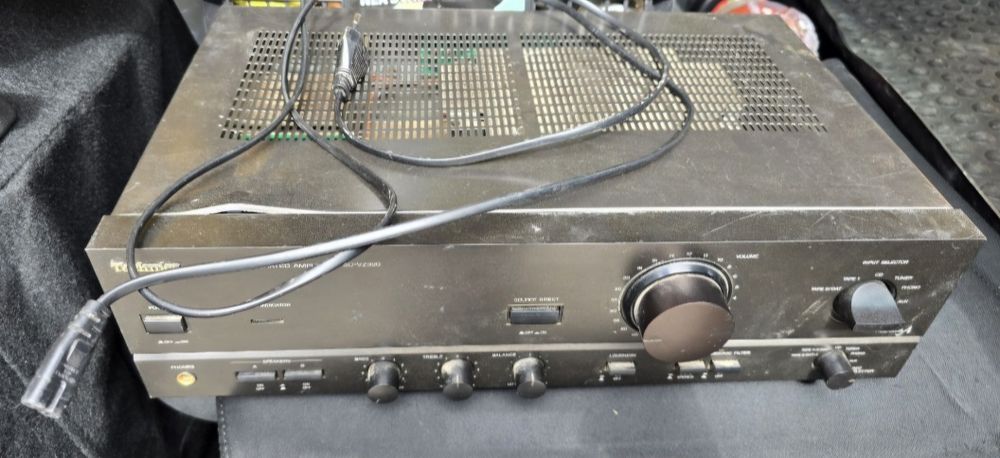 Стерео усилвател Technics SU-VZ320
стерео усилвател Technics SU-VZ320