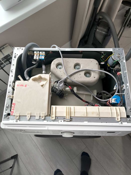 Продам стиральную машину