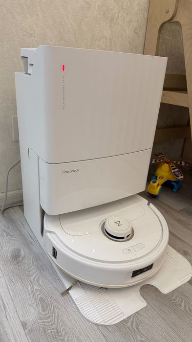 Робот-пылесос Roborock Qrevo MaxV